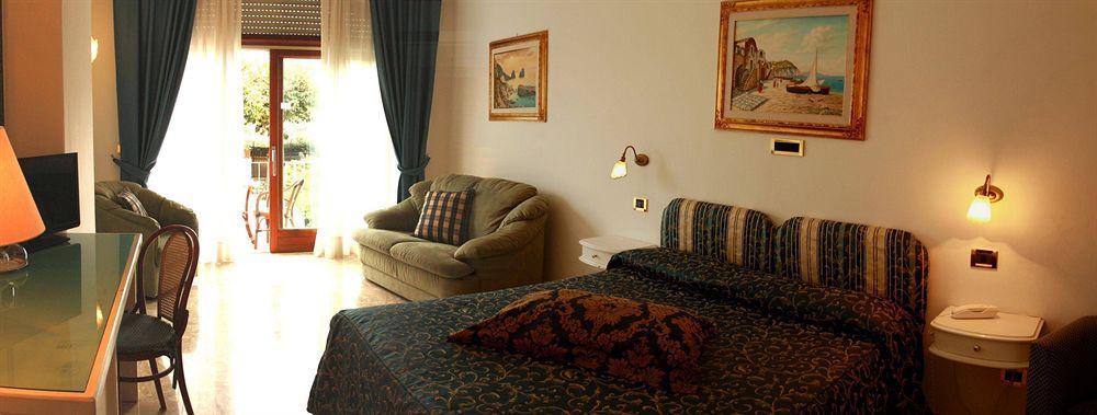 Hotel Capri Bougainville Luxury Boutique