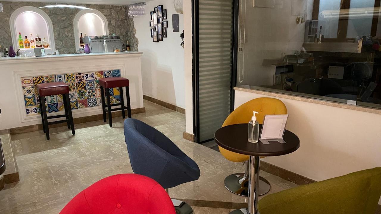 Capri Bougainville 4*