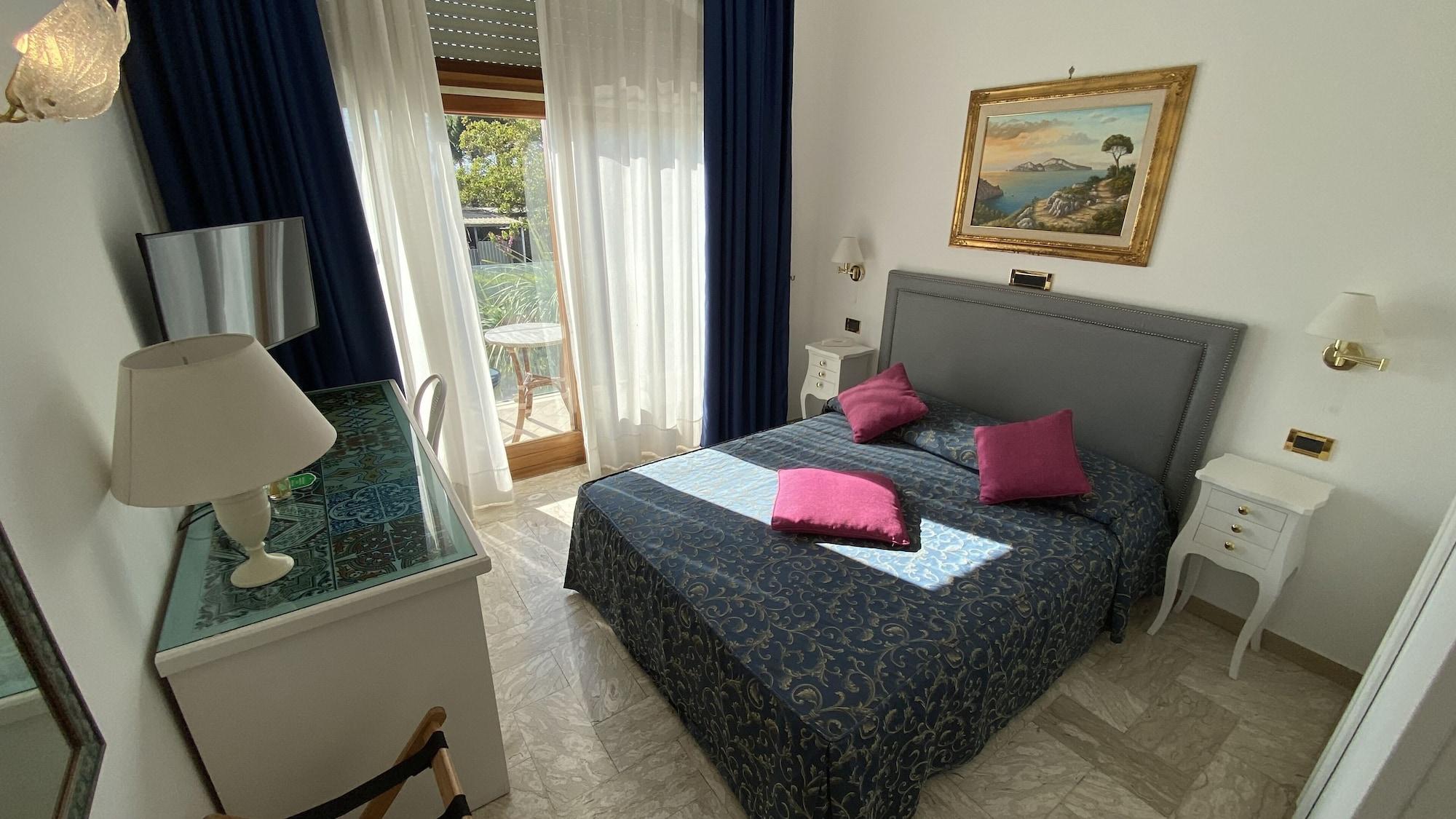 Hotel Capri Bougainville Luxury Boutique