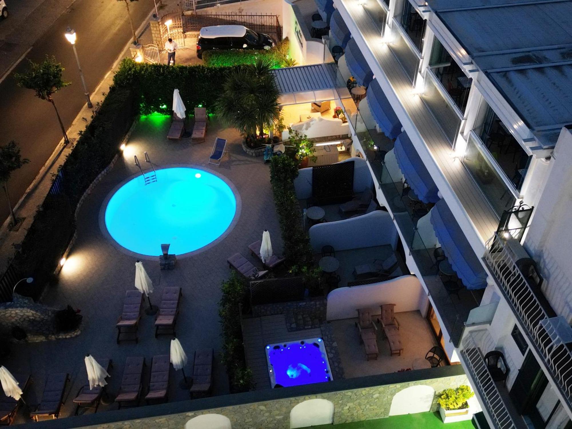 Capri Bougainville Luxury Boutique