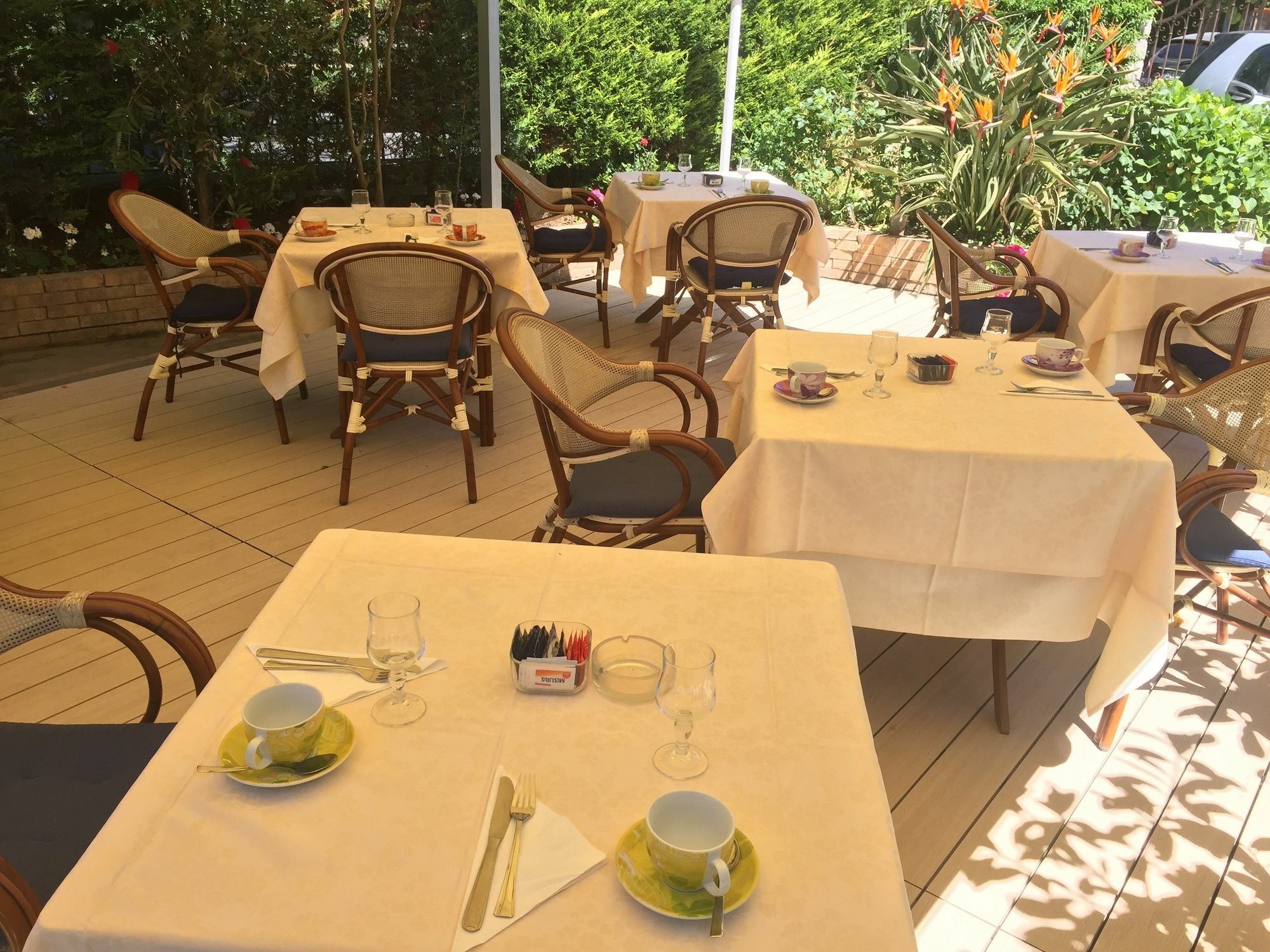 Capri Bougainville 4*