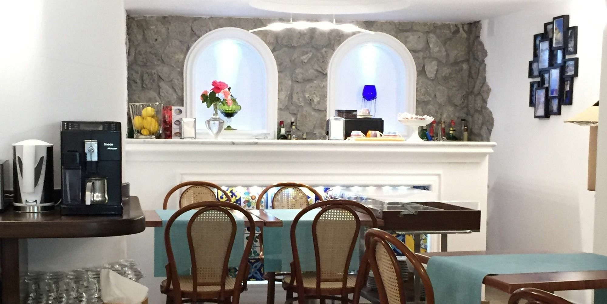 Capri Bougainville Anacapri (Isola di Capri)